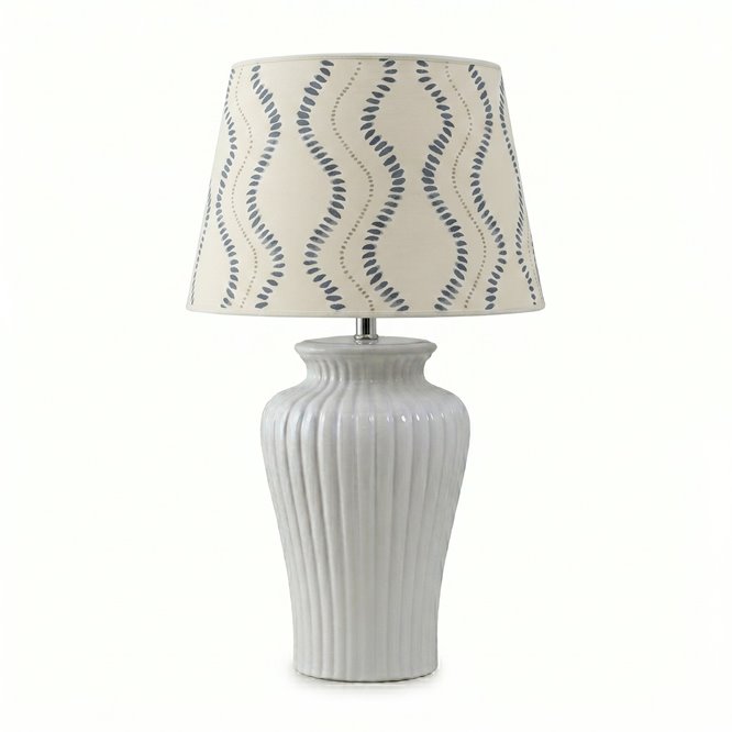 Duża biała lampa stołowa ceramiczna Dahlia z abażurem we wzory